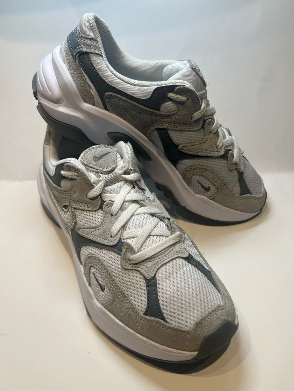 Nike AL8 Women's  Sz 8.5